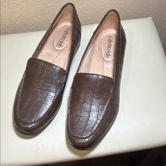 Lifestride Loafers Size 8.5 - Picture 1 of 7